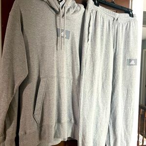 Men’s Adidas Jogging Suit